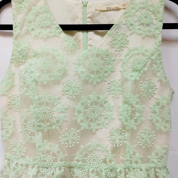 Ellison Green Lace Overlay Dress Sleeveless Zip - Picture 3 of 16